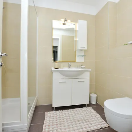 Deluxe 5d Apartment