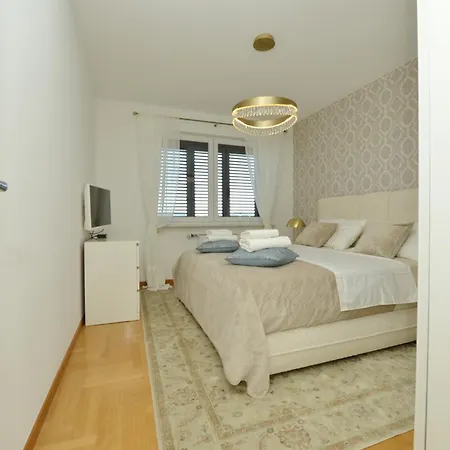 Apartment Deluxe 5d Zadar