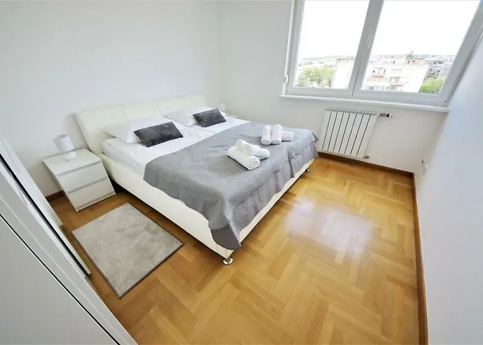 Apartment Deluxe 5d *