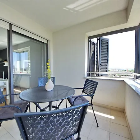 Deluxe 5d Apartament *
