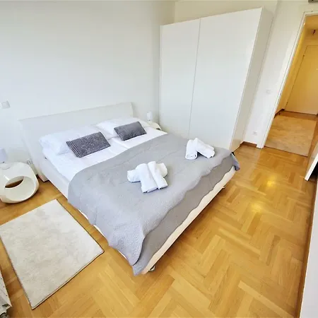 Apartament Deluxe 5d *