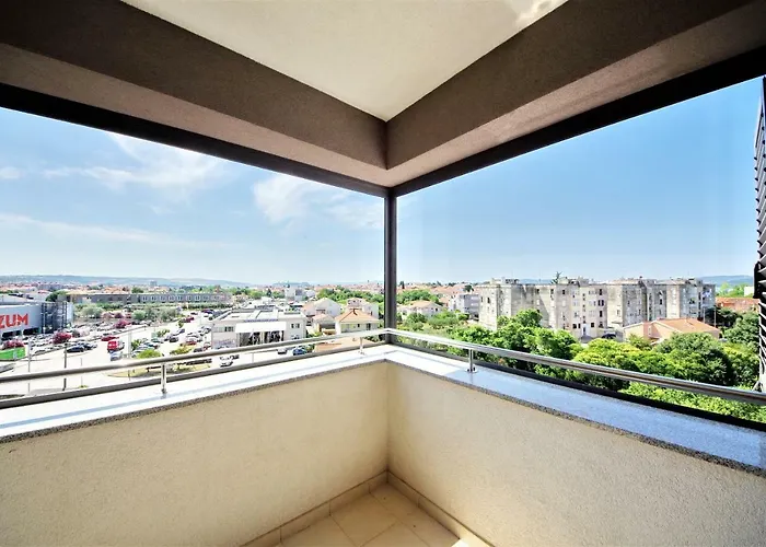 Deluxe 5d Lejlighed *