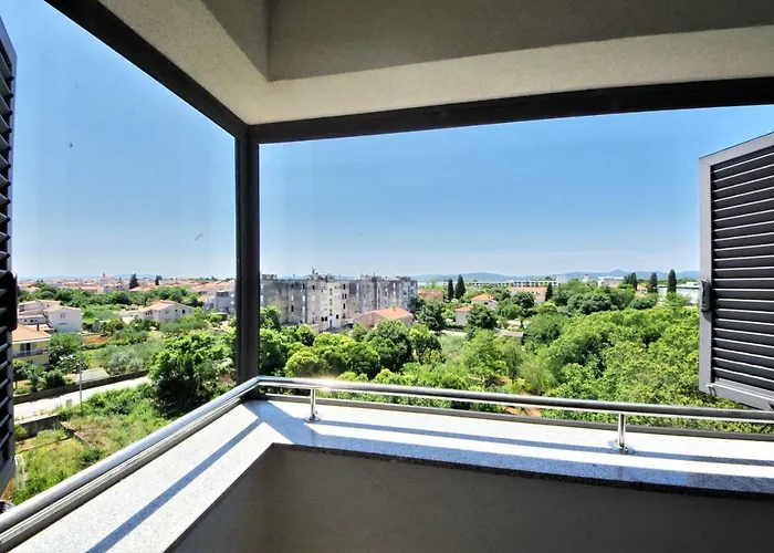 Deluxe 5d * Zadar